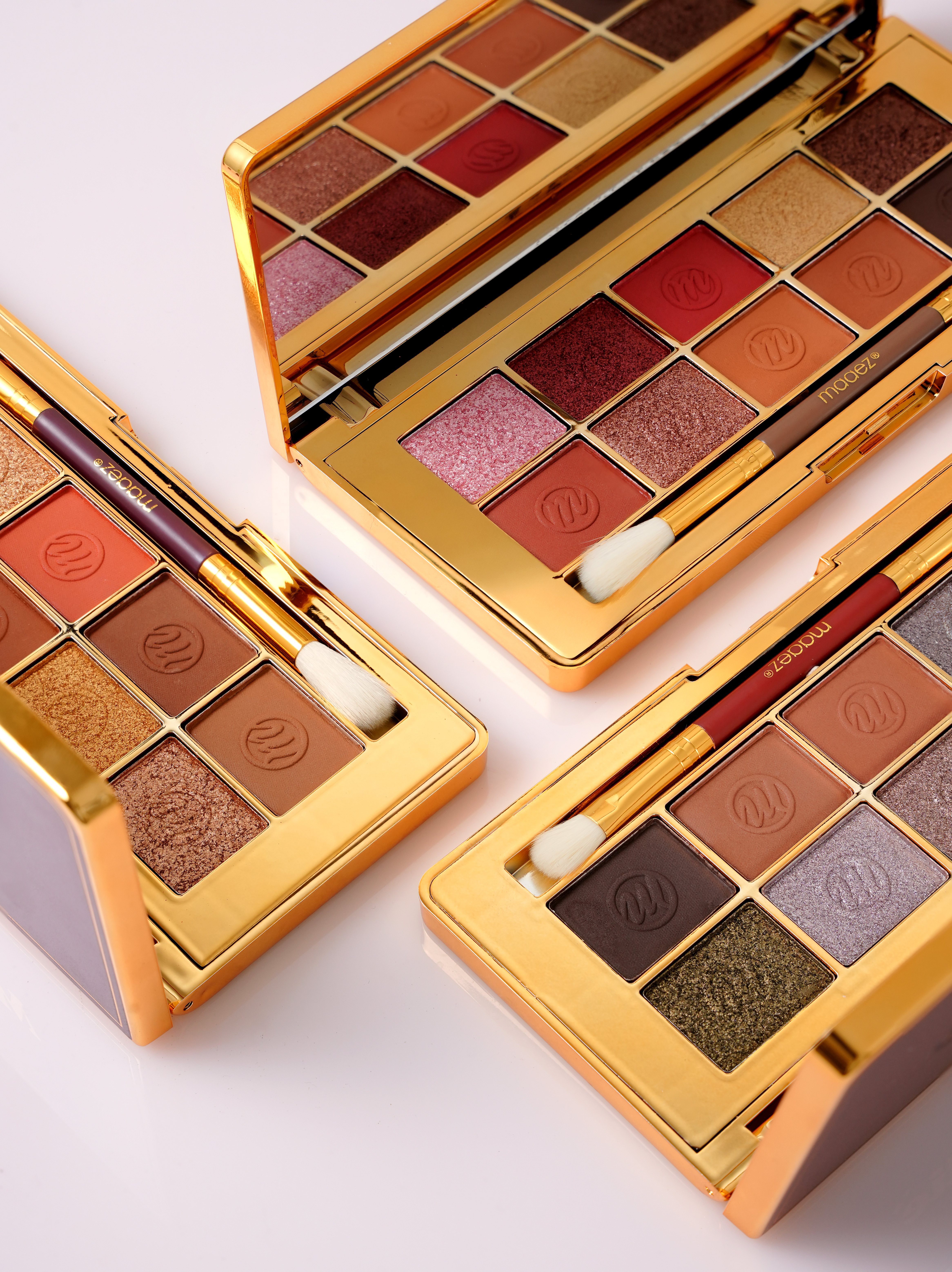 10 Shades Eyeshadow Palette and Brush
