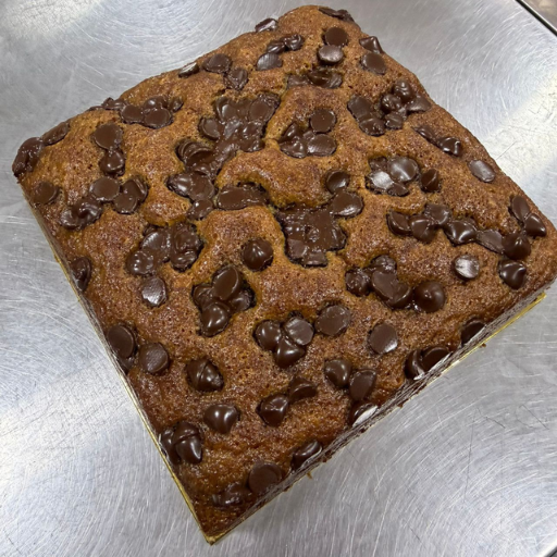 Classic Chocolate Chip Banana Cake